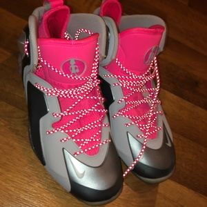 Nike lil penny posite shoes